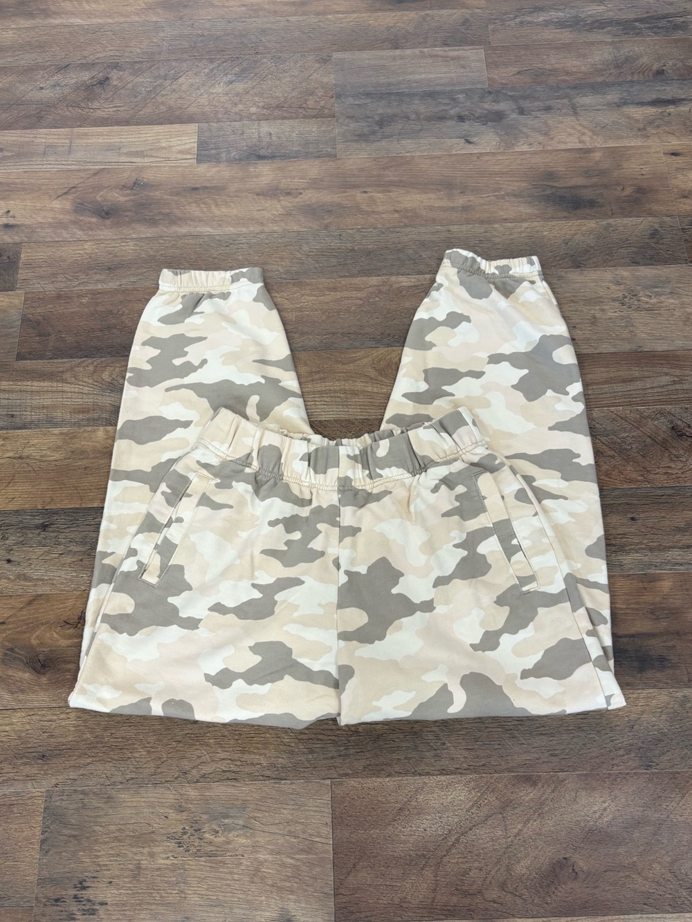 NWT Aerie Women’s Camo Sweatpants